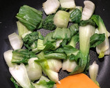 青梗菜とホタテ風味かまぼこの炒め作り方7写真