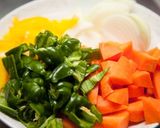 夏野菜と鶏肉たっぷり⁂簡単トマトカレー作り方2写真
