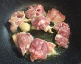 カリッと鶏モモのトマトソース煮込み作り方2写真