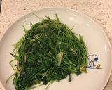 本場の味！清炒豆苗（豆苗の炒め物）作り方13写真
