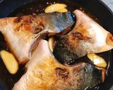 天然ぶりカマの煮付け *☻*作り方6写真