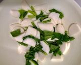 かぶと紫玉葱のぽん酢ごま油サラダ作り方1写真