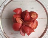 切って混ぜるだけ！やみつきトマト作り方1写真