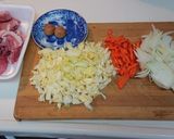 梅香が香る✨豚肩ロースと野菜の炒飯作り方1写真