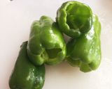 丸ごとピーマンのチーズカレー詰め♪作り方1写真
