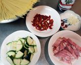 ドライトマトとズッキーニのパスタ作り方1写真
