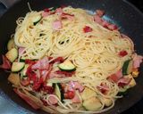 ドライトマトとズッキーニのパスタ作り方7写真