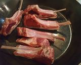 超簡単♪ラムチョップのソテー☆カレー風味作り方1写真