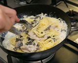 豚バラ肉ときくらげのラーメン風パスタ作り方5写真