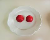 可愛いトマトのてんとう虫＊サラダのデコに作り方2写真