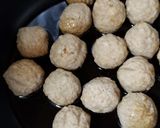 ☆市販の肉だんごで照焼き☆作り方1写真