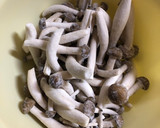 しめじとひき肉の炒め作り方2写真