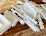 懐かしい味【大根と半熟玉子のお味噌汁】作り方1写真