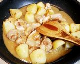 鶏もも肉と新ジャガの甘味噌炒め作り方6写真