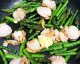 中細アスパラと蒸しベビーホタテの炒め物作り方4写真