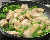 鶏とピーマンの塩麹炒め作り方3写真