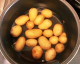 じゃがいもとピーマンのとろうまバター炒め作り方1写真