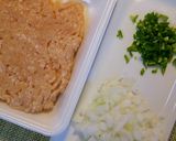 チキンハンバーグ☆大きなチーズ入り♪作り方1写真
