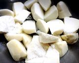 ずぼら里芋の鶏皮煮作り方1写真