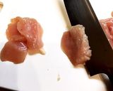 驚！やわらか〜い☆鶏胸肉のガーリック炒め作り方1写真