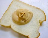 高血圧対策！ピーナッツきなこトースト作り方1写真
