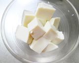 超簡単ヘルシーおやつ！黒蜜抹茶がけ豆腐作り方2写真