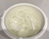 ツナと新玉ネギの豆苗パスタサラダ作り方1写真