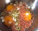 美味しすぎて困る！オキアミとネギの卵焼き作り方1写真