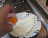 黄身はそのまま目玉焼きごはん作り方3写真