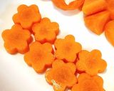 人参の飾り切り カワイイお花作り方2写真