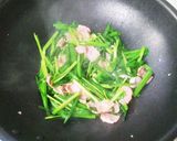パクチーたっぷりタイ風ベーコンニラ玉作り方4写真