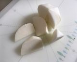 離乳食初期＊フリージング＊小かぶ作り方1写真