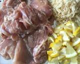 簡単 旨❗️鶏モモ肉の生姜醤油レモン蒸し作り方1写真