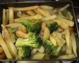 海老とじゃがいもと新玉ねぎのカレー炒め作り方8写真
