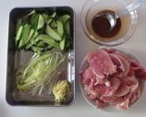 きゅうりと鶏もも肉で青椒肉絲風〜♪作り方2写真