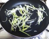 きゅうりと鶏もも肉で青椒肉絲風〜♪作り方3写真