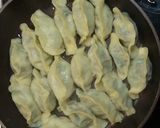 肉汁がすごい 皮から作る簡単ニラ餃子作り方9写真