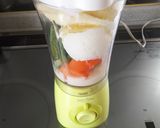 バナナと野菜のグリーンスムージー作り方1写真