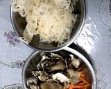 蓮根と舞茸のキンピラ作り方1写真
