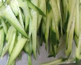 胡瓜の千切り　均等に緑が出る方法作り方4写真