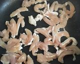 にんにくの芽と胸肉のオイスター炒め作り方8写真