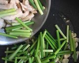 にんにくの芽と胸肉のオイスター炒め作り方13写真