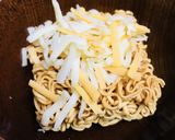 おやつラーメン●チーズかけラーメン作り方1写真