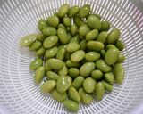 簡単！枝豆たっぷり豆腐の麦味噌汁作り方1写真