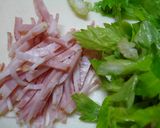セロリの葉とカリカリベーコンのふりかけ作り方1写真