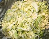 ポリ袋で2ステップ！やみつきキャベツ作り方1写真
