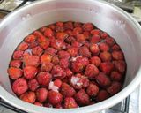 昔レシピ　いちご粒ジャムとシロップ作り方3写真