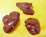 厚揚げと鶏レバーと白葱の生姜味噌煮込み作り方2写真