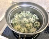 白菜とニラ入り鶏肉団子スープ作り方9写真