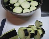 揚げなすのピリ甘辛酢♪たっぷり薬味で作り方1写真